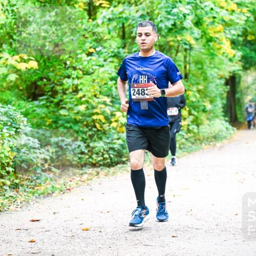 12.10.2025 - Bramfelder Halbmarathon 2025 Dr. Thomas Lammeyer http://msf.ph/oto/9342911 12.10.2025 09:56:27 Laufen 2483 meine-sportfotos.de