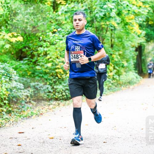 12.10.2025 - Bramfelder Halbmarathon 2025 Dr. Thomas Lammeyer http://msf.ph/oto/9342912 12.10.2025 09:56:27 Laufen 2483 meine-sportfotos.de