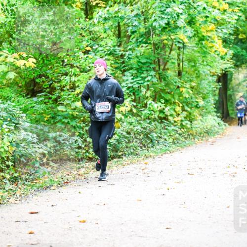 12.10.2025 - Bramfelder Halbmarathon 2025 Dr. Thomas Lammeyer http://msf.ph/oto/9342920 12.10.2025 09:56:29 Laufen 2629 meine-sportfotos.de