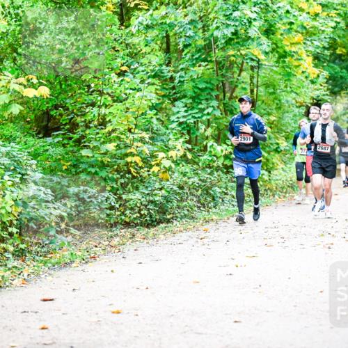 12.10.2025 - Bramfelder Halbmarathon 2025 Dr. Thomas Lammeyer http://msf.ph/oto/9342934 12.10.2025 09:56:39 Laufen 2901, 2691, 2687, 2744, 277 meine-sportfotos.de