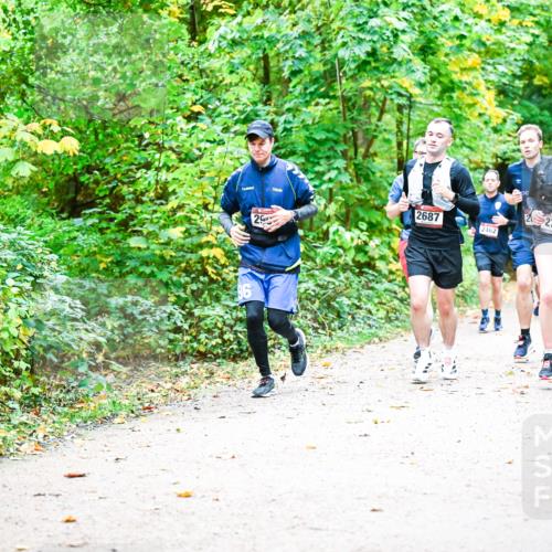 12.10.2025 - Bramfelder Halbmarathon 2025 Dr. Thomas Lammeyer http://msf.ph/oto/9342944 12.10.2025 09:56:41 Laufen 46, 25, 2687, 2462, 22744 meine-sportfotos.de