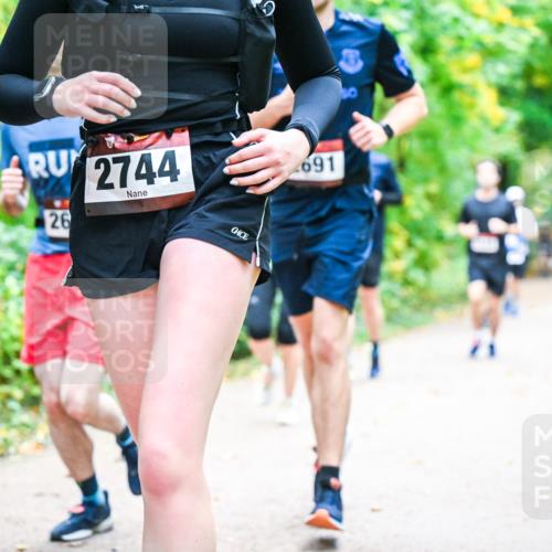 12.10.2025 - Bramfelder Halbmarathon 2025 Dr. Thomas Lammeyer http://msf.ph/oto/9342964 12.10.2025 09:56:43 Laufen 26, 2744, 691 meine-sportfotos.de