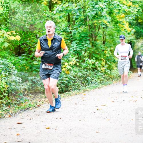 12.10.2025 - Bramfelder Halbmarathon 2025 Dr. Thomas Lammeyer http://msf.ph/oto/9343027 12.10.2025 09:56:59 Laufen 2550, 2606 meine-sportfotos.de