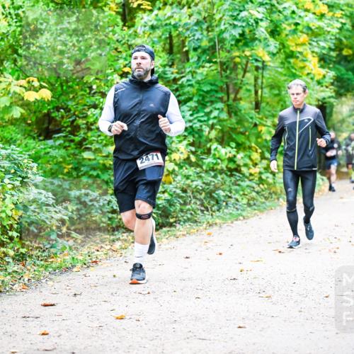 12.10.2025 - Bramfelder Halbmarathon 2025 Dr. Thomas Lammeyer http://msf.ph/oto/9343073 12.10.2025 09:57:07 Laufen 2471 meine-sportfotos.de