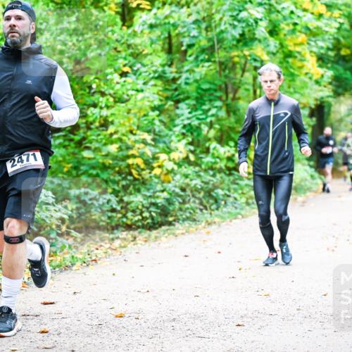12.10.2025 - Bramfelder Halbmarathon 2025 Dr. Thomas Lammeyer http://msf.ph/oto/9343076 12.10.2025 09:57:08 Laufen 2471 meine-sportfotos.de