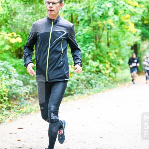 12.10.2025 - Bramfelder Halbmarathon 2025 Dr. Thomas Lammeyer http://msf.ph/oto/9343087 12.10.2025 09:57:10 Laufen  meine-sportfotos.de