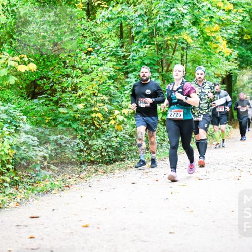 12.10.2025 - Bramfelder Halbmarathon 2025 Dr. Thomas Lammeyer http://msf.ph/oto/9343094 12.10.2025 09:57:15 Laufen 298, 2615, 2725, 2093 meine-sportfotos.de