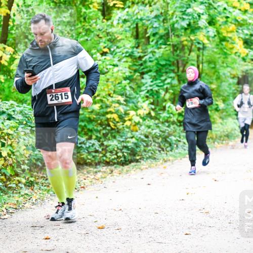 12.10.2025 - Bramfelder Halbmarathon 2025 Dr. Thomas Lammeyer http://msf.ph/oto/9343122 12.10.2025 09:57:20 Laufen 2615, 28 meine-sportfotos.de