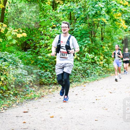 12.10.2025 - Bramfelder Halbmarathon 2025 Dr. Thomas Lammeyer http://msf.ph/oto/9343146 12.10.2025 09:57:25 Laufen 2927, 27 meine-sportfotos.de