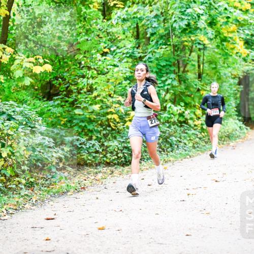 12.10.2025 - Bramfelder Halbmarathon 2025 Dr. Thomas Lammeyer http://msf.ph/oto/9343160 12.10.2025 09:57:28 Laufen 279, 785 meine-sportfotos.de