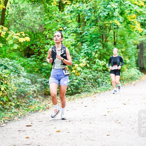 12.10.2025 - Bramfelder Halbmarathon 2025 Dr. Thomas Lammeyer http://msf.ph/oto/9343164 12.10.2025 09:57:28 Laufen 27, 2785 meine-sportfotos.de