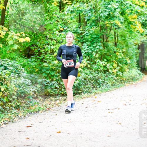 12.10.2025 - Bramfelder Halbmarathon 2025 Dr. Thomas Lammeyer http://msf.ph/oto/9343177 12.10.2025 09:57:30 Laufen 2785 meine-sportfotos.de