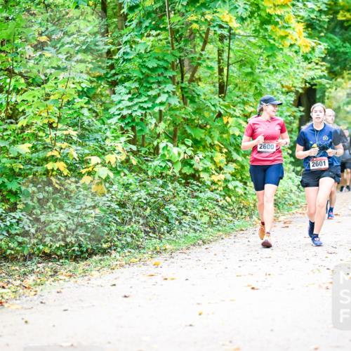 12.10.2025 - Bramfelder Halbmarathon 2025 Dr. Thomas Lammeyer http://msf.ph/oto/9343187 12.10.2025 09:57:35 Laufen 2600, 2601, 2815 meine-sportfotos.de