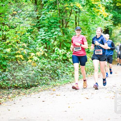 12.10.2025 - Bramfelder Halbmarathon 2025 Dr. Thomas Lammeyer http://msf.ph/oto/9343193 12.10.2025 09:57:36 Laufen 2600, 2601, 2815 meine-sportfotos.de