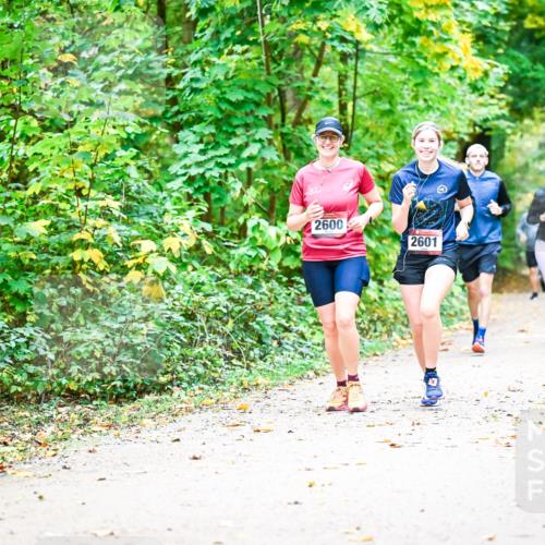 12.10.2025 - Bramfelder Halbmarathon 2025 Dr. Thomas Lammeyer http://msf.ph/oto/9343195 12.10.2025 09:57:36 Laufen 2600, 2601, 2815 meine-sportfotos.de