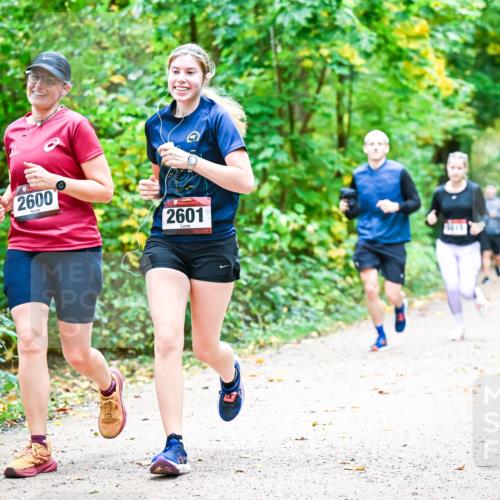 12.10.2025 - Bramfelder Halbmarathon 2025 Dr. Thomas Lammeyer http://msf.ph/oto/9343206 12.10.2025 09:57:39 Laufen 2600, 2601, 15 meine-sportfotos.de