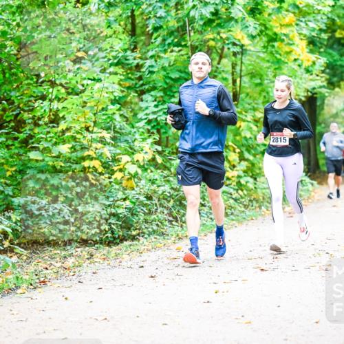 12.10.2025 - Bramfelder Halbmarathon 2025 Dr. Thomas Lammeyer http://msf.ph/oto/9343211 12.10.2025 09:57:40 Laufen 2815 meine-sportfotos.de
