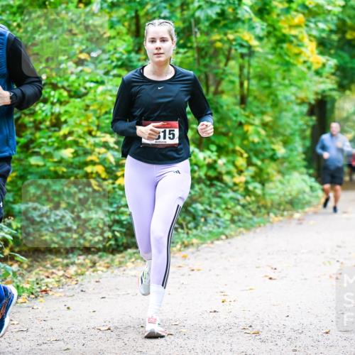 12.10.2025 - Bramfelder Halbmarathon 2025 Dr. Thomas Lammeyer http://msf.ph/oto/9343222 12.10.2025 09:57:42 Laufen 8, 15 meine-sportfotos.de