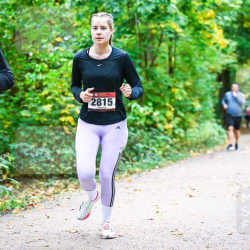 12.10.2025 - Bramfelder Halbmarathon 2025 Dr. Thomas Lammeyer http://msf.ph/oto/9343223 12.10.2025 09:57:42 Laufen 2815 meine-sportfotos.de