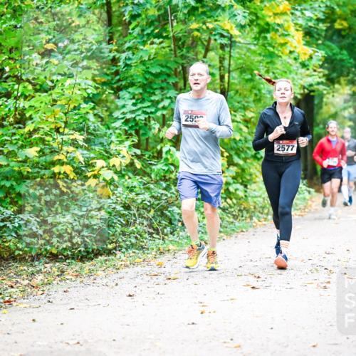 12.10.2025 - Bramfelder Halbmarathon 2025 Dr. Thomas Lammeyer http://msf.ph/oto/9343236 12.10.2025 09:57:51 Laufen 250, 2577 meine-sportfotos.de