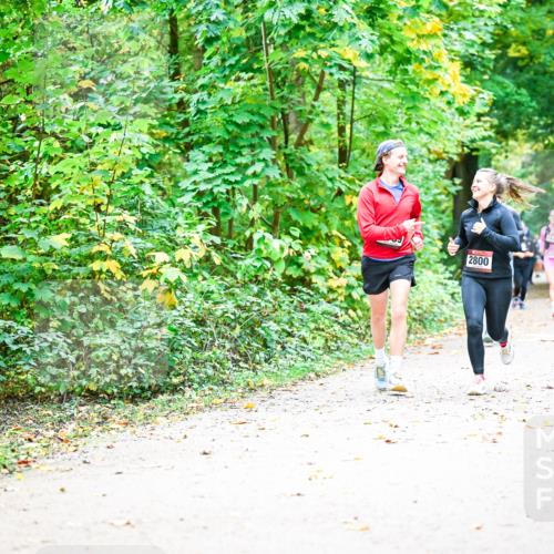 12.10.2025 - Bramfelder Halbmarathon 2025 Dr. Thomas Lammeyer http://msf.ph/oto/9343254 12.10.2025 09:57:54 Laufen 2800 meine-sportfotos.de