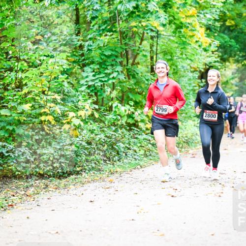 12.10.2025 - Bramfelder Halbmarathon 2025 Dr. Thomas Lammeyer http://msf.ph/oto/9343258 12.10.2025 09:57:55 Laufen 2799, 2800 meine-sportfotos.de