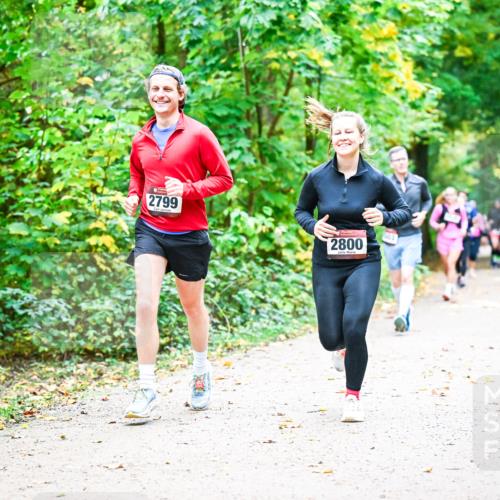 12.10.2025 - Bramfelder Halbmarathon 2025 Dr. Thomas Lammeyer http://msf.ph/oto/9343266 12.10.2025 09:57:56 Laufen 2799, 2800 meine-sportfotos.de