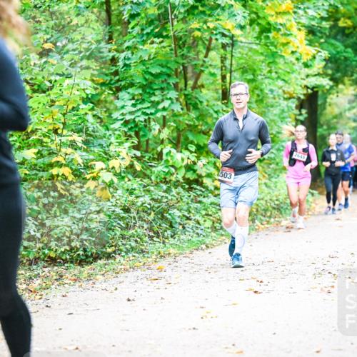 12.10.2025 - Bramfelder Halbmarathon 2025 Dr. Thomas Lammeyer http://msf.ph/oto/9343272 12.10.2025 09:57:58 Laufen 2800, 503 meine-sportfotos.de
