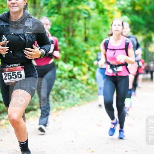 12.10.2025 - Bramfelder Halbmarathon 2025 Dr. Thomas Lammeyer http://msf.ph/oto/9343340 12.10.2025 09:58:10 Laufen 34, 2555 meine-sportfotos.de