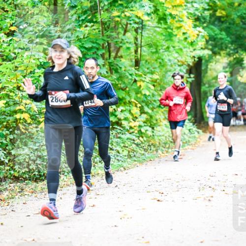 12.10.2025 - Bramfelder Halbmarathon 2025 Dr. Thomas Lammeyer http://msf.ph/oto/9343374 12.10.2025 09:58:15 Laufen 286, 2748, 2569, 2743 meine-sportfotos.de
