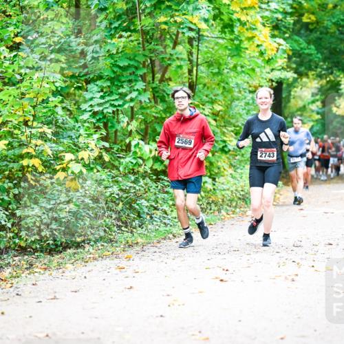 12.10.2025 - Bramfelder Halbmarathon 2025 Dr. Thomas Lammeyer http://msf.ph/oto/9343385 12.10.2025 09:58:17 Laufen 2569, 2743 meine-sportfotos.de