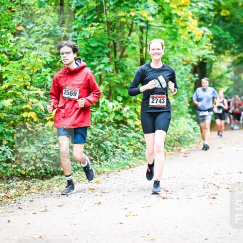 12.10.2025 - Bramfelder Halbmarathon 2025 Dr. Thomas Lammeyer http://msf.ph/oto/9343391 12.10.2025 09:58:18 Laufen 2569, 2743 meine-sportfotos.de