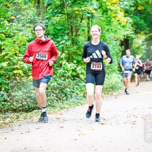 12.10.2025 - Bramfelder Halbmarathon 2025 Dr. Thomas Lammeyer http://msf.ph/oto/9343392 12.10.2025 09:58:19 Laufen 2569, 2743 meine-sportfotos.de