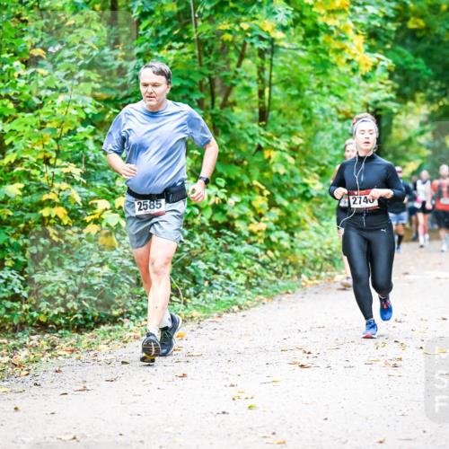 12.10.2025 - Bramfelder Halbmarathon 2025 Dr. Thomas Lammeyer http://msf.ph/oto/9343423 12.10.2025 09:58:24 Laufen 2585, 2, 740 meine-sportfotos.de