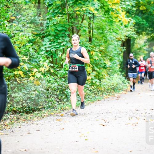 12.10.2025 - Bramfelder Halbmarathon 2025 Dr. Thomas Lammeyer http://msf.ph/oto/9343442 12.10.2025 09:58:27 Laufen 2740, 2944 meine-sportfotos.de