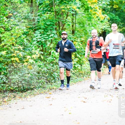12.10.2025 - Bramfelder Halbmarathon 2025 Dr. Thomas Lammeyer http://msf.ph/oto/9343478 12.10.2025 09:58:32 Laufen 2603, 2893 meine-sportfotos.de