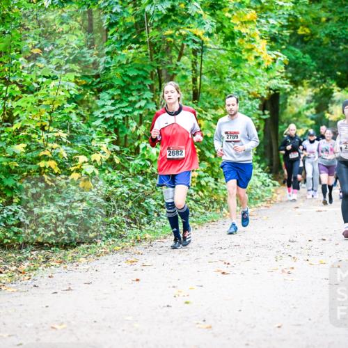 12.10.2025 - Bramfelder Halbmarathon 2025 Dr. Thomas Lammeyer http://msf.ph/oto/9343505 12.10.2025 09:58:38 Laufen 2682, 2789, 2475 meine-sportfotos.de
