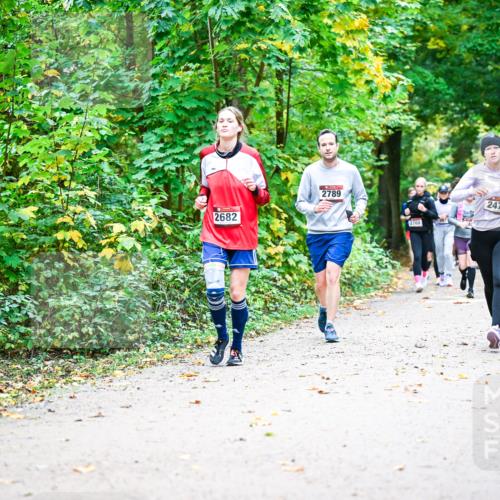 12.10.2025 - Bramfelder Halbmarathon 2025 Dr. Thomas Lammeyer http://msf.ph/oto/9343508 12.10.2025 09:58:39 Laufen 2682, 2789, 2702, 2475 meine-sportfotos.de