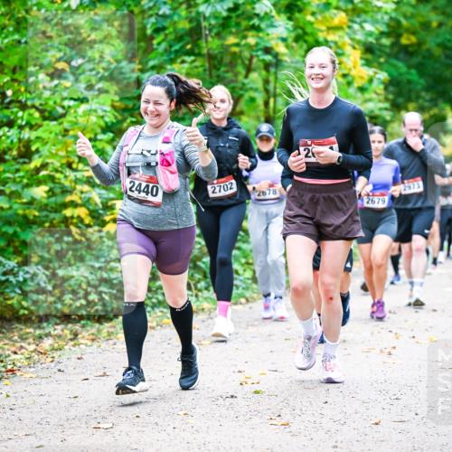 12.10.2025 - Bramfelder Halbmarathon 2025 Dr. Thomas Lammeyer http://msf.ph/oto/9343545 12.10.2025 09:58:45 Laufen 2440, 2702, 2678, 2679, 2973 meine-sportfotos.de