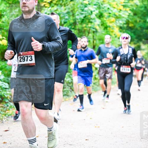 12.10.2025 - Bramfelder Halbmarathon 2025 Dr. Thomas Lammeyer http://msf.ph/oto/9343566 12.10.2025 09:58:50 Laufen 73, 2663, 34, 2973, 2816 meine-sportfotos.de