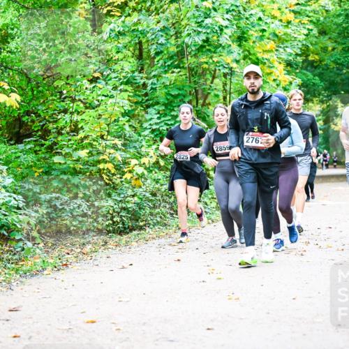 12.10.2025 - Bramfelder Halbmarathon 2025 Dr. Thomas Lammeyer http://msf.ph/oto/9343607 12.10.2025 09:58:57 Laufen 2680, 2763, 2859, 2825 meine-sportfotos.de