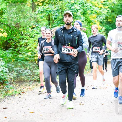 12.10.2025 - Bramfelder Halbmarathon 2025 Dr. Thomas Lammeyer http://msf.ph/oto/9343615 12.10.2025 09:58:58 Laufen 2688, 2865, 285, 2767 meine-sportfotos.de
