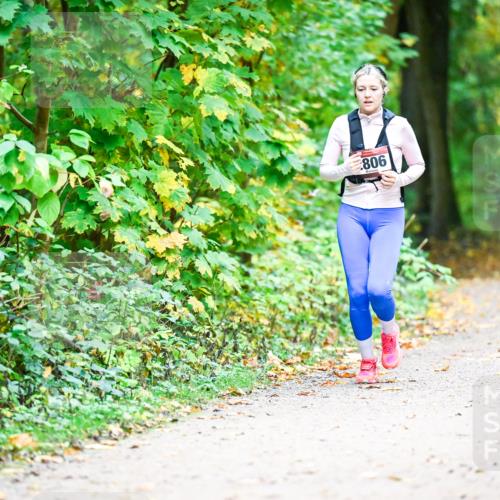 12.10.2025 - Bramfelder Halbmarathon 2025 Dr. Thomas Lammeyer http://msf.ph/oto/9343732 12.10.2025 09:59:40 Laufen 806 meine-sportfotos.de