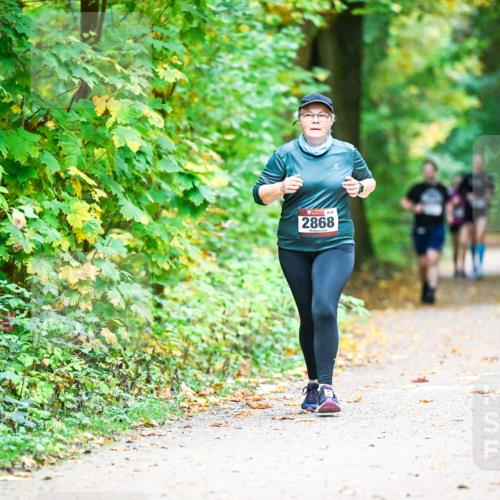 12.10.2025 - Bramfelder Halbmarathon 2025 Dr. Thomas Lammeyer http://msf.ph/oto/9343764 12.10.2025 10:00:12 Laufen 832, 2868 meine-sportfotos.de