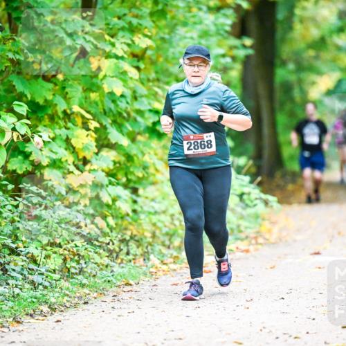 12.10.2025 - Bramfelder Halbmarathon 2025 Dr. Thomas Lammeyer http://msf.ph/oto/9343773 12.10.2025 10:00:13 Laufen 32, 2868 meine-sportfotos.de