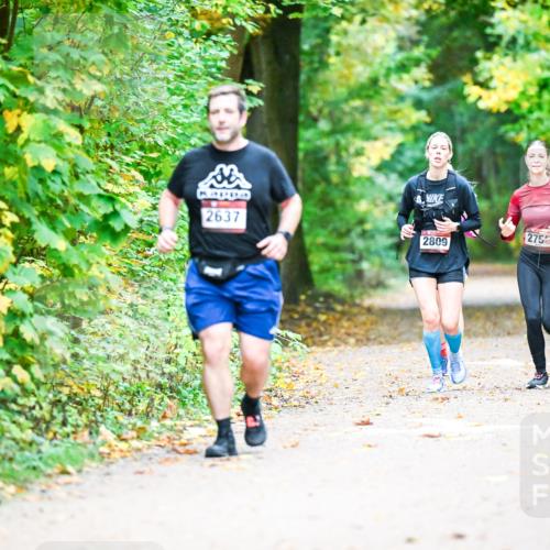 12.10.2025 - Bramfelder Halbmarathon 2025 Dr. Thomas Lammeyer http://msf.ph/oto/9343787 12.10.2025 10:00:25 Laufen 2637, 2809, 275 meine-sportfotos.de