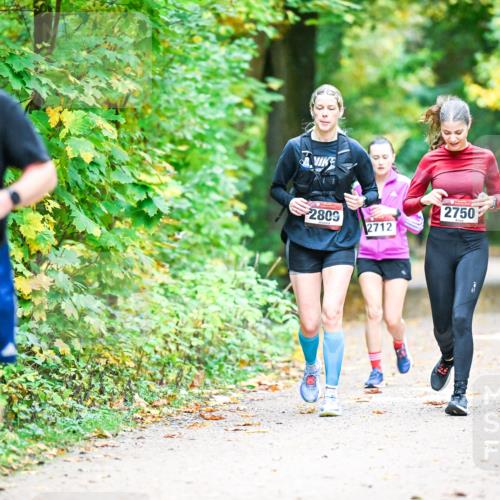 12.10.2025 - Bramfelder Halbmarathon 2025 Dr. Thomas Lammeyer http://msf.ph/oto/9343805 12.10.2025 10:00:28 Laufen 2637, 2809, 2712, 2750 meine-sportfotos.de