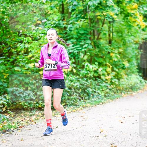 12.10.2025 - Bramfelder Halbmarathon 2025 Dr. Thomas Lammeyer http://msf.ph/oto/9343839 12.10.2025 10:00:36 Laufen 2712 meine-sportfotos.de