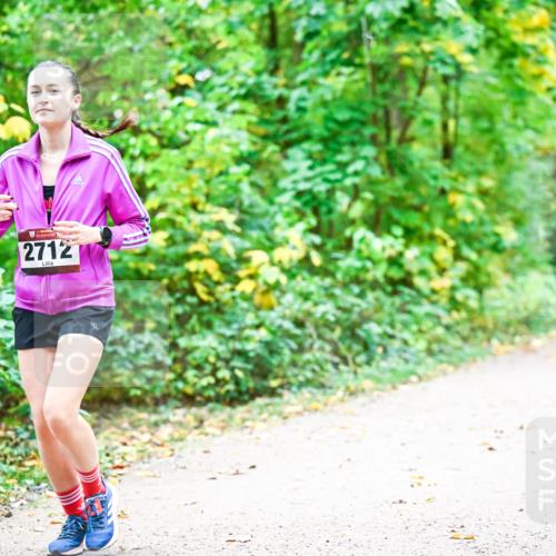 12.10.2025 - Bramfelder Halbmarathon 2025 Dr. Thomas Lammeyer http://msf.ph/oto/9343845 12.10.2025 10:00:36 Laufen 2712 meine-sportfotos.de