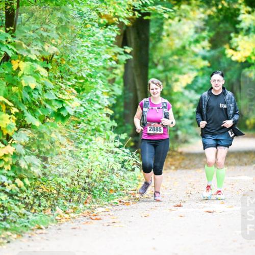 12.10.2025 - Bramfelder Halbmarathon 2025 Dr. Thomas Lammeyer http://msf.ph/oto/9343926 12.10.2025 10:01:39 Laufen 2885 meine-sportfotos.de